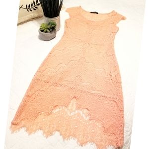 Peach lace dress! Excellent condition!